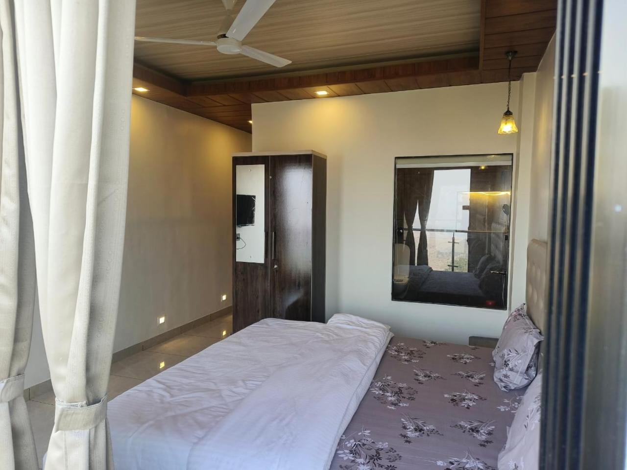 The Grange Lake View Panchgani Exterior photo